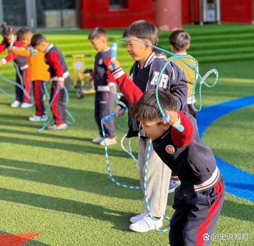 课前活动身体的小游戏大全，简单易学效果好！