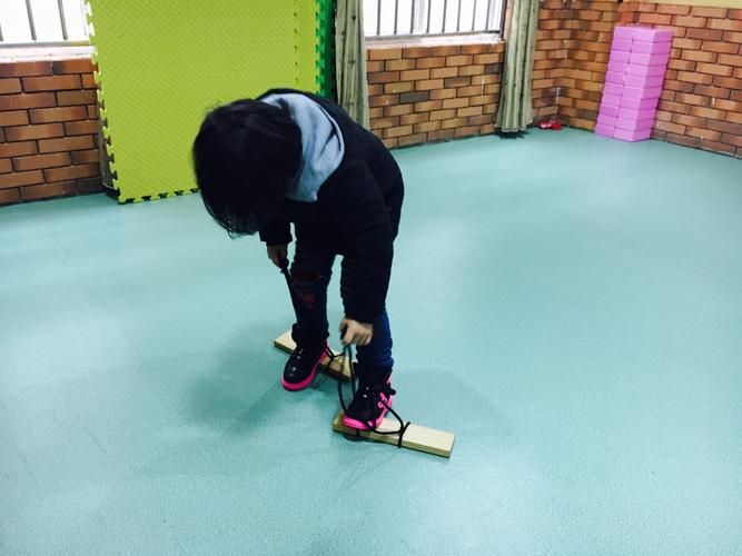 走大鞋游戏教案大全,各种玩法让孩子玩到停不下来!