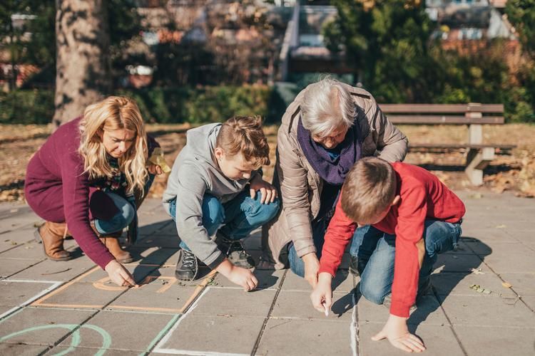 跟孩子一起玩什么游戏好?这几种增进亲子关系!