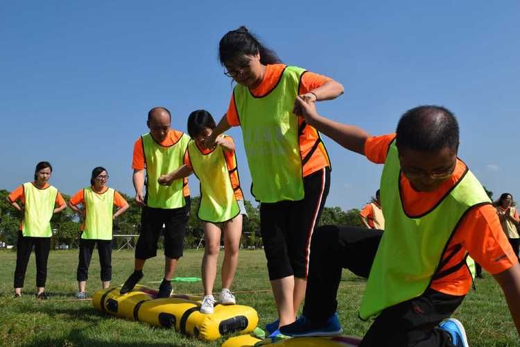 运动会玩什么游戏好?这些游戏简单又有趣!