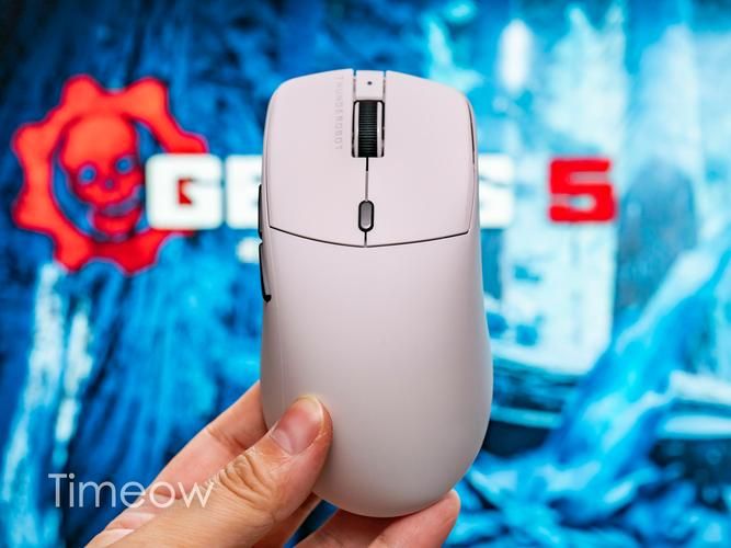 还在愁买啥?专为大手设计的游戏鼠标推荐,快来挑!