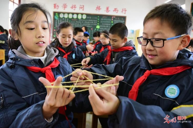 适合小学生在学校玩的游戏，老师推荐这几个！