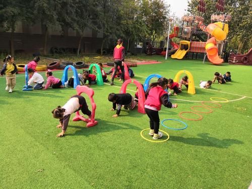 适合小班的户外体能游戏，让孩子们玩得开心！