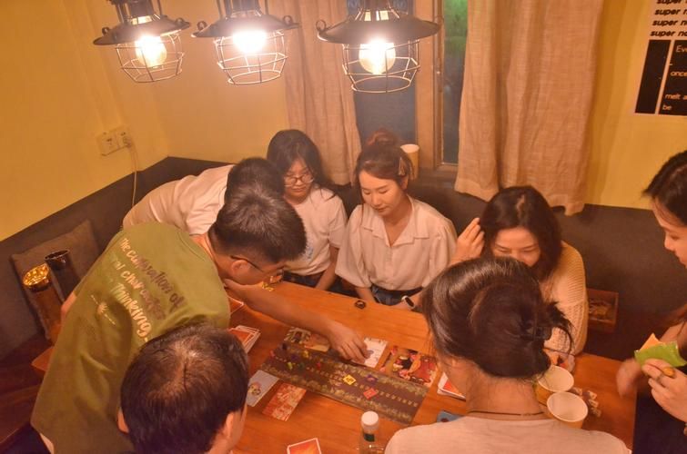 适合聚会玩的真人互动小游戏，气氛瞬间点燃！