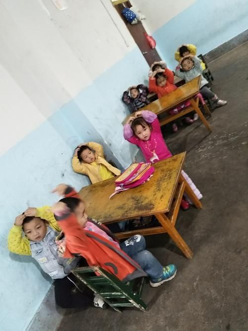 金苹果银苹果手指游戏适合几个人玩？玩法揭秘！