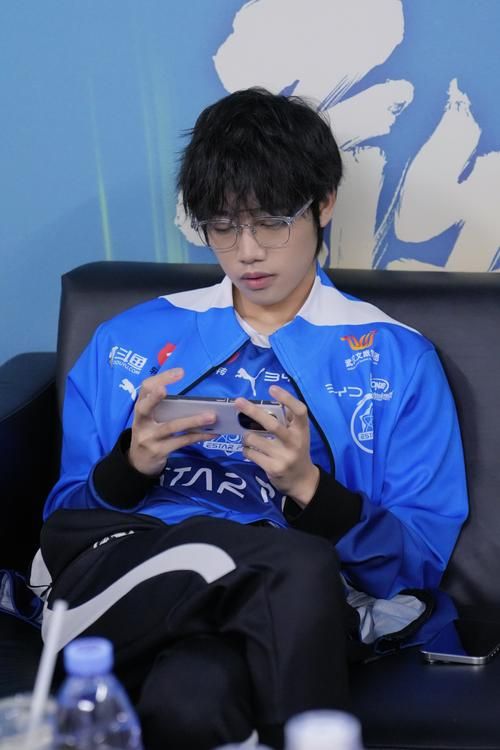 eStar豪取六连胜 选手状态火热势不可挡