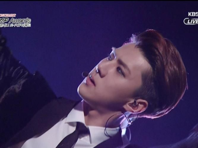 exo妖孽美男团经典舞台回顾哪场最让你心动