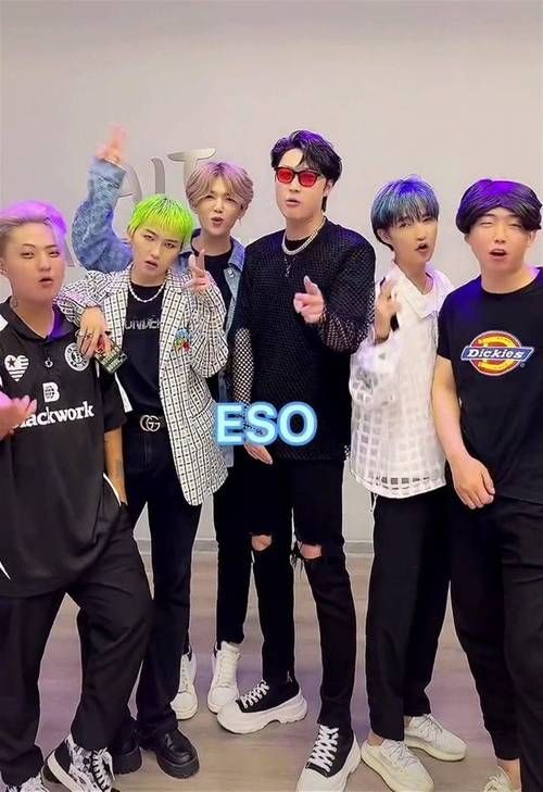 exo花美男之恋全集观看 高颜值男团甜蜜恋爱故事