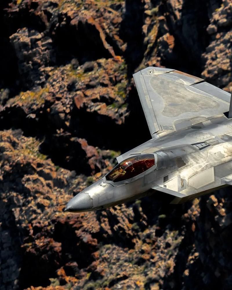 f22空中角斗士有多强揭秘美军最强战机真实战力