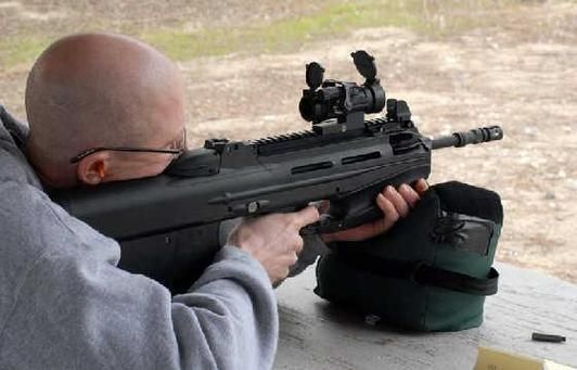 fn f2000突击步枪性能解析与实战评测