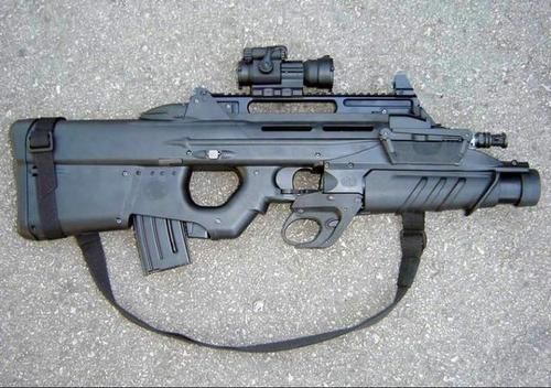 fn f2000突击步枪性能解析与实战评测
