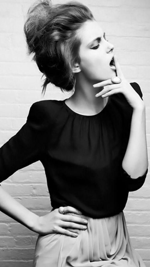 qq黑色皮肤代码怎么用 简单几步教你设置炫酷黑皮肤