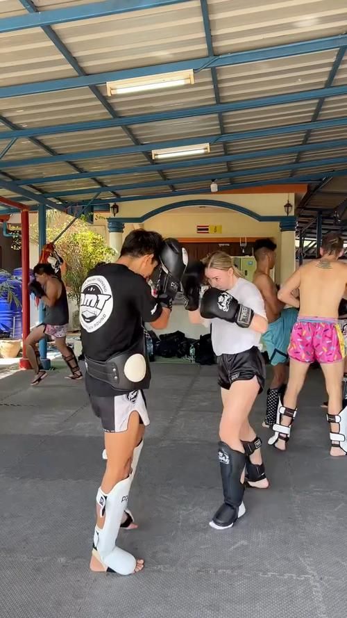 中国功夫vs泰拳五大招式实战比拼