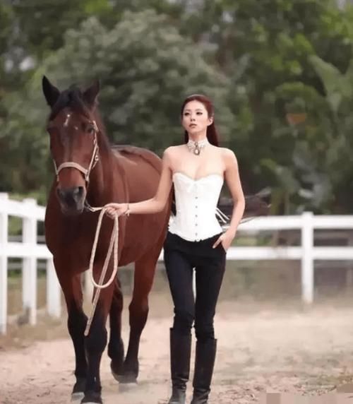 中国第一黄金比例大公开 你的身材达标了吗