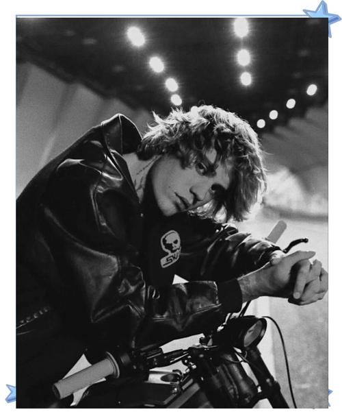 为什么叫belieber贾斯汀比伯铁粉的由来大揭秘