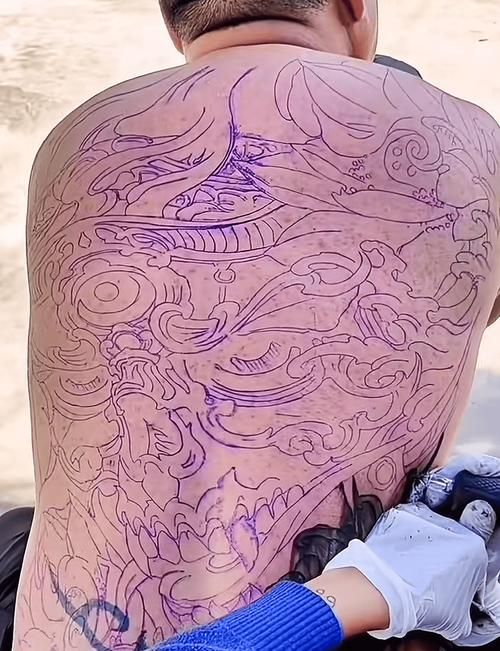 九龙拉棺纹身含义解析 背后隐藏的古老传说揭秘