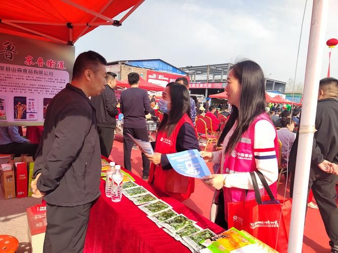 买滞销瓜赠环卫工这样的公益活动值得推广