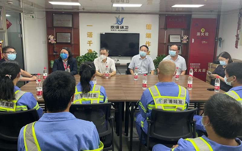 买滞销瓜赠环卫工这样的公益活动值得推广