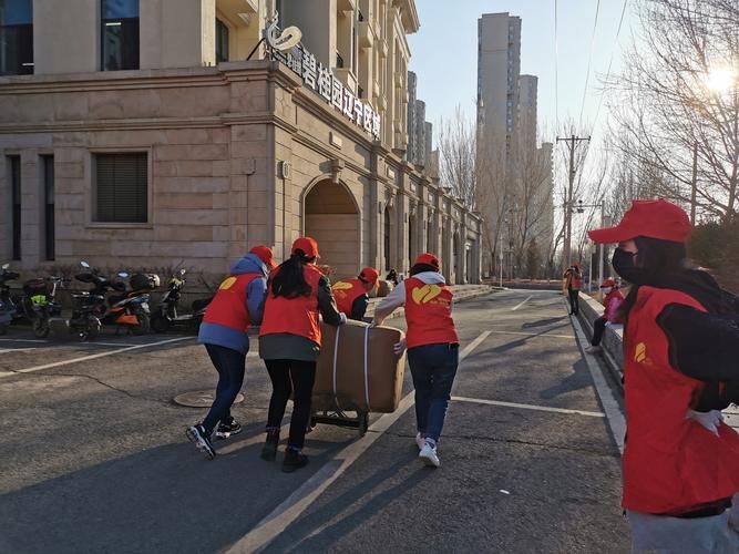 买滞销瓜赠环卫工这样的公益活动值得推广