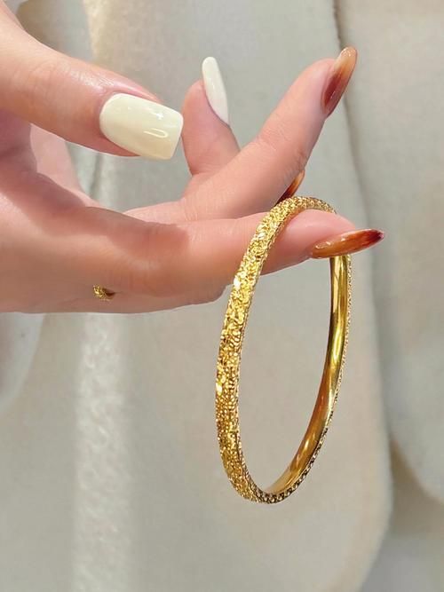 五周年纪念金手镯款式推荐经典又时尚