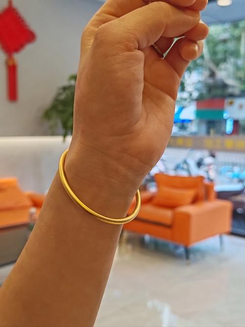 五周年纪念金手镯款式推荐经典又时尚