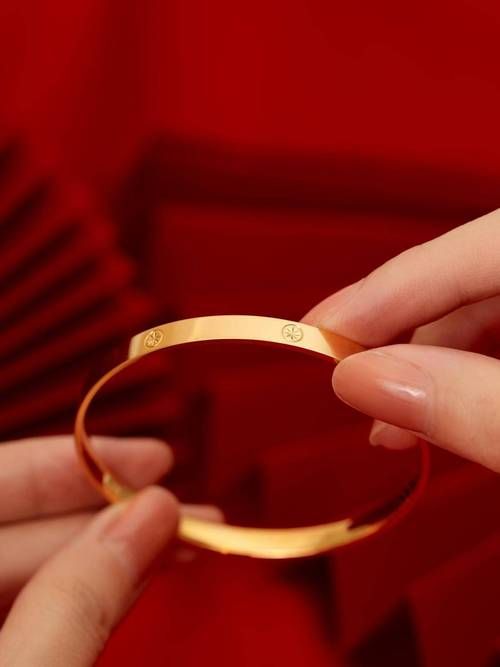 五周年纪念金手镯款式推荐经典又时尚