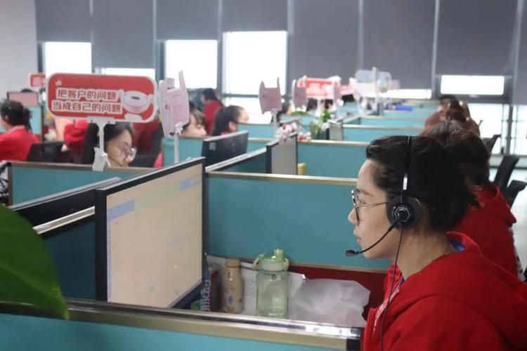 京东客服电话号码和在线客服哪个更快解决问题