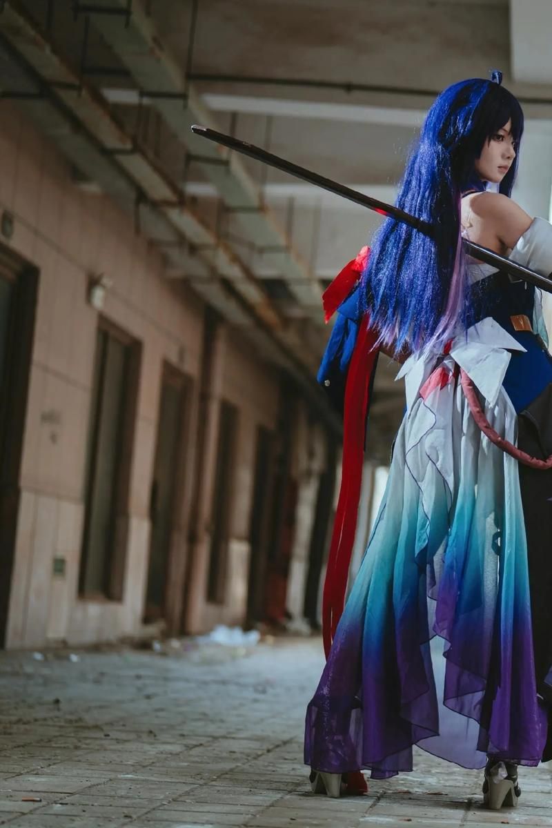 亮丽女神希维尔cosplay欣赏 神还原战争女神