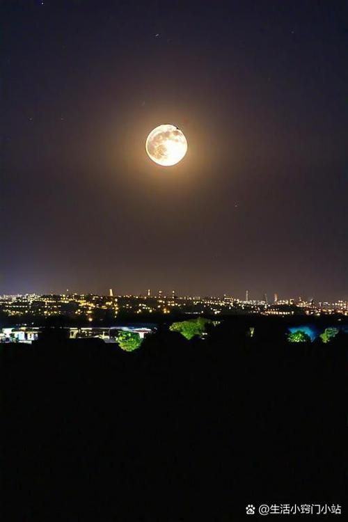 今晚的月色好美啊 原来赏月有这么多讲究