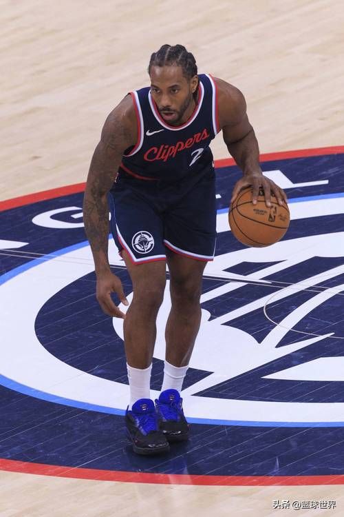 伦纳德半场27分带队逆转比赛太精彩