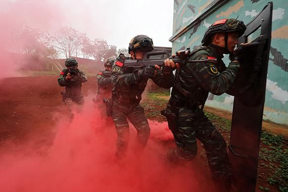 反恐行动红色利剑如何打造最强反恐尖兵