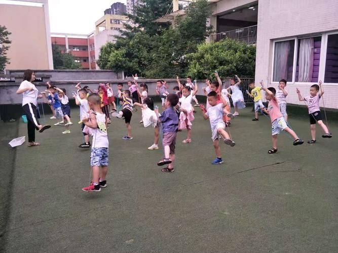四川卫视开心小鸟节目精彩看点大揭秘
