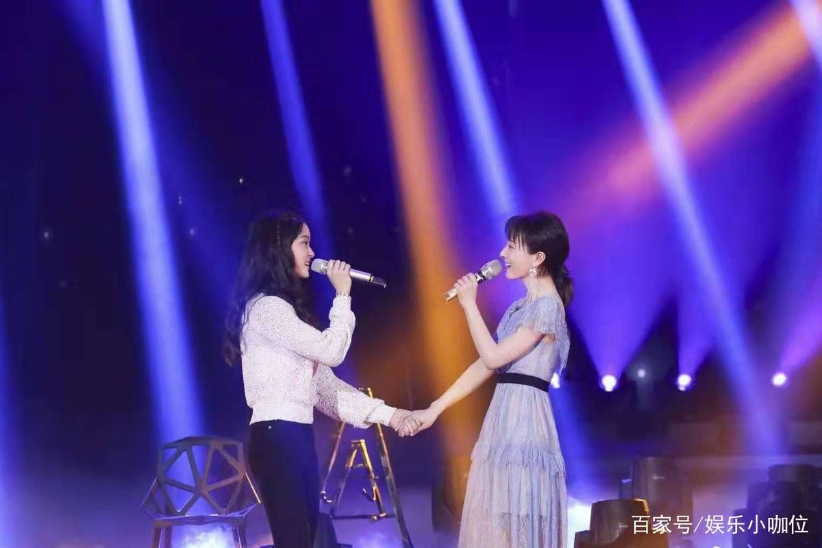 快乐大本营啦啦歌原版视频哪里可以看