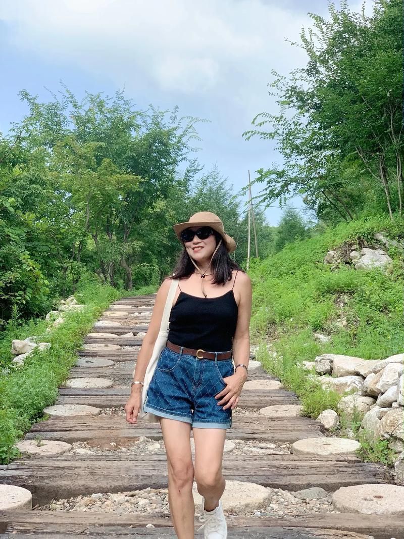 无依之地剧情介绍 感受女主角在路上的心灵旅程