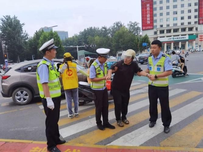 晋城五个人出名了 网友纷纷点赞他们的行为