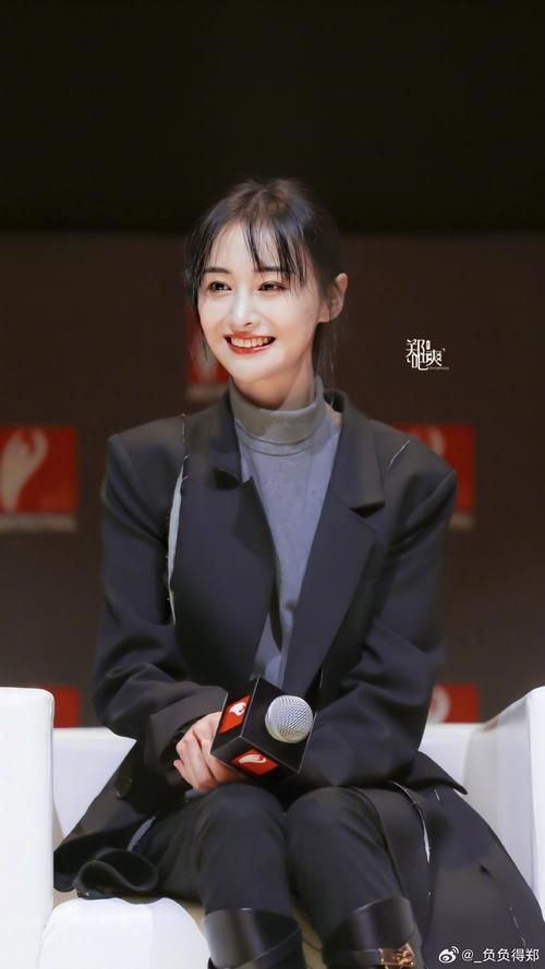 郑爽回应新剧演技争议 坦言会继续努力提升自己