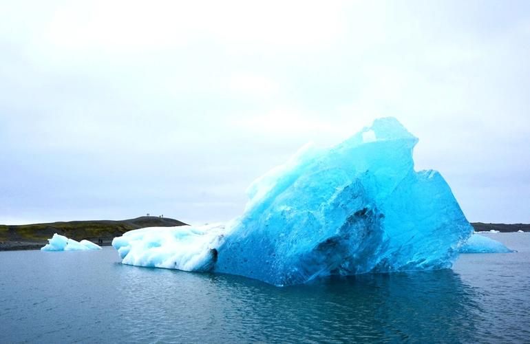 ice lakes冰湖奇观 探索世界上最美的冰冻湖泊