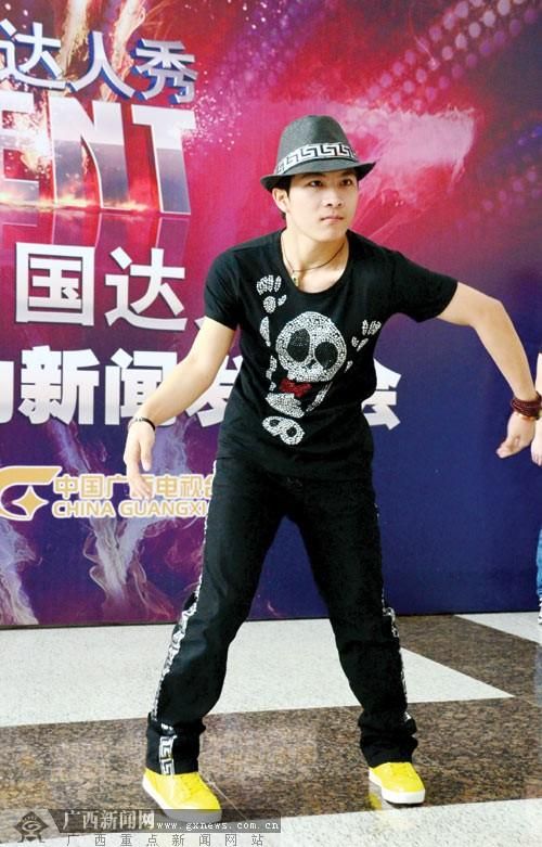 卓君稻草人之恋高清电影剧情介绍与演员表