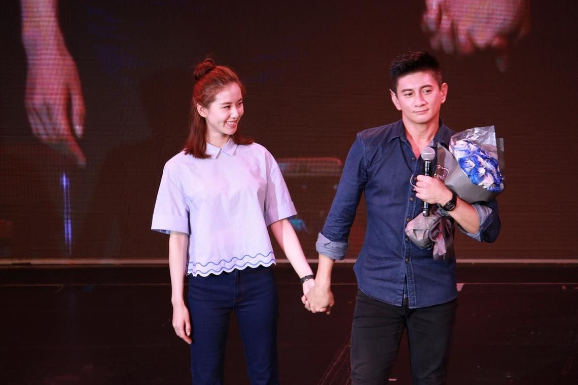 吴奇隆刘诗诗跨年演唱会现场视频流出