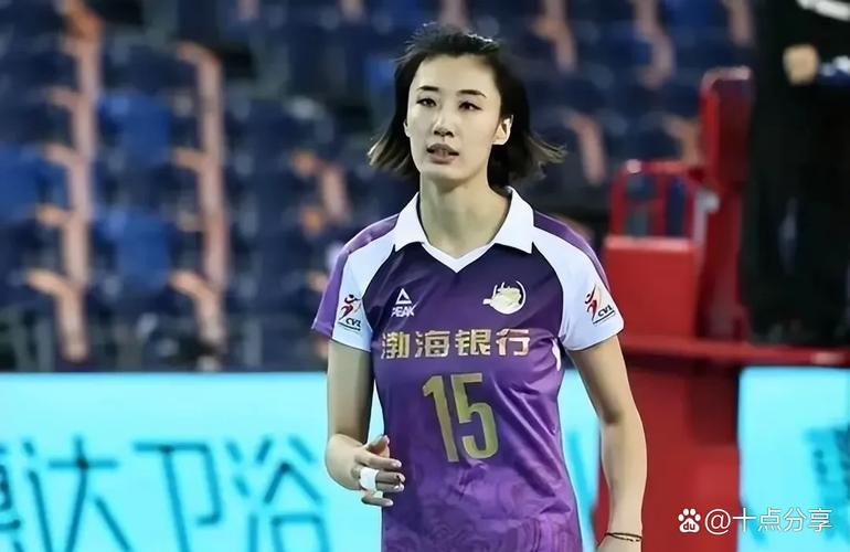 天津女排现任主教练专访谈球队未来发展规划