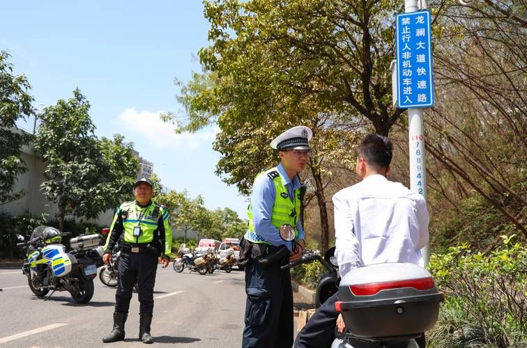 如何在深圳市交警官网查询违章记录详细步骤