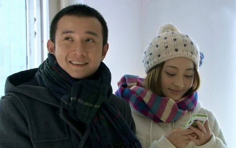 姚笛老公与美女挽手同行 婚姻现状引猜测