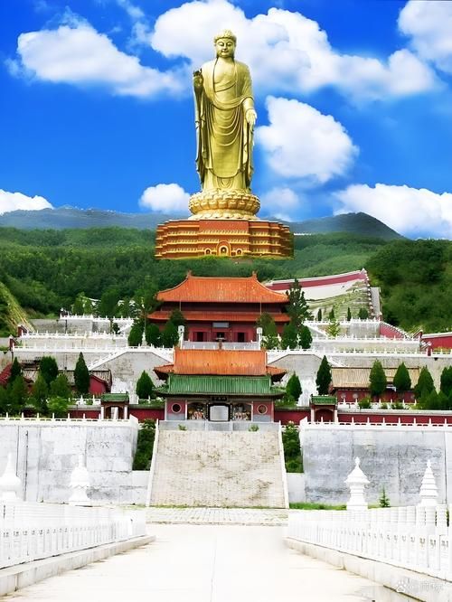 我国最大的佛像在哪里 揭秘中国最高大佛所在地