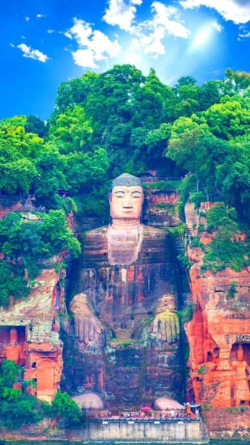 我国最大的佛像在哪里 揭秘中国最高大佛所在地