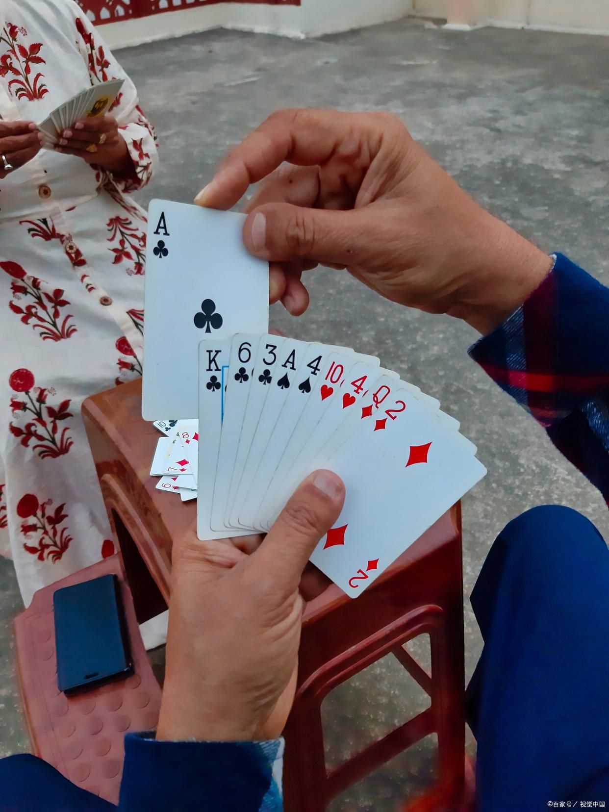 掼蛋专用扑克牌与普通牌的区别