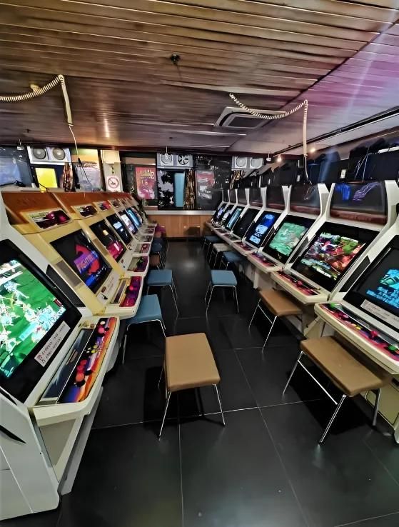 再过10年20年,网吧网咖会像曾经的街机厅一样失去踪影吗?