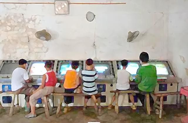 再过10年20年,网吧网咖会像曾经的街机厅一样失去踪影吗?