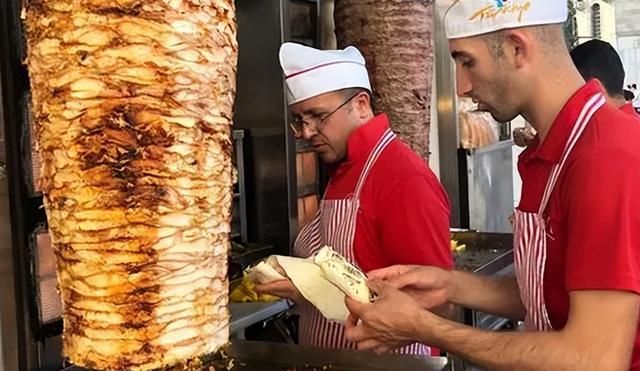 央视订制国产3A游戏标准,网友:打着灯笼都找不到几个符合的