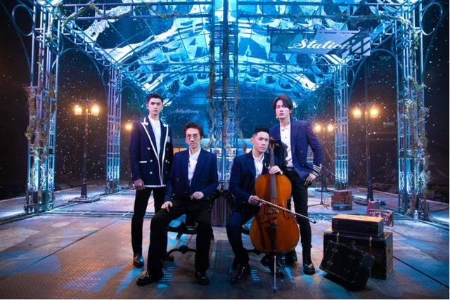 盘点三个不同行业花式出圈的“男团” 各个都身怀绝技