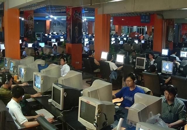 足球游戏那么多,为什么说实况足球8最经典?